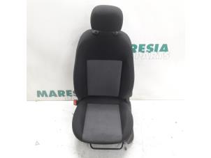 Used Seat, left Fiat Doblo Cargo (263) 1.3 MJ 16V DPF Euro 5 Price € 158,81 Inclusive VAT offered by Maresia Parts