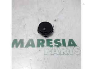 Used Rain sensor Peugeot Boxer (U9) 2.2 HDi 120 Euro 4 Price € 90,75 Inclusive VAT offered by Maresia Parts