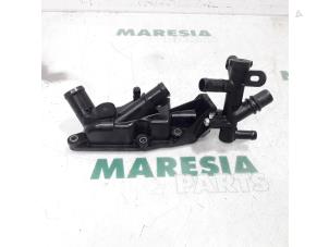 Used Water pipe Renault Clio IV (5R) 0.9 Energy TCE 90 12V Price € 35,00 Margin scheme offered by Maresia Parts