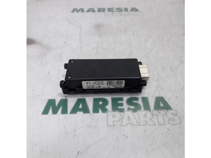 Używane Modul radiowy Peugeot 207/207+ (WA/WC/WM) 1.6 HDi 16V Cena € 75,00 Procedura marży oferowane przez Maresia Parts