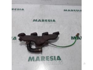 Used Exhaust manifold Renault Kangoo Express (FW) 1.5 dCi 90 FAP Price € 75,00 Margin scheme offered by Maresia Parts