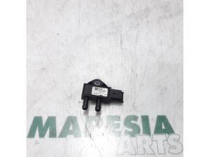 Używane Czujnik filtra czastek stalych Peugeot 308 CC (4B) 1.6 HDiF 16V Cena € 25,00 Procedura marży oferowane przez Maresia Parts