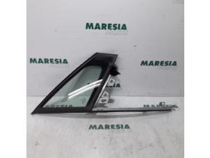 Usagé Vitre triangulaire avant droite Peugeot 308 CC (4B) 1.6 HDiF 16V Prix € 50,00 Règlement à la marge proposé par Maresia Parts