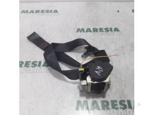 Used Front seatbelt, right Peugeot 308 CC (4B) 1.6 HDiF 16V Price € 131,25 Margin scheme offered by Maresia Parts