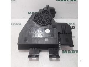 Used Subwoofer Citroen DS 3 (SA) 1.2 12V PureTech 130 Price € 49,99 Margin scheme offered by Maresia Parts
