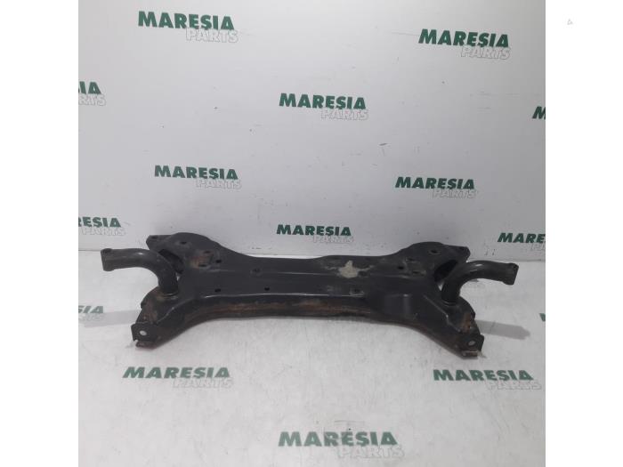 Begagnade Underram Citroen C4 Aircross (BU) 1.6 HDi 16V 115 AWC Pris € 157,50 Marginaltabell erbjuds av Maresia Parts