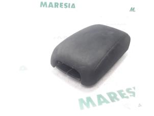 Used Armrest Citroen C-Crosser 2.2 HDiF 16V Price € 157,50 Margin scheme offered by Maresia Parts