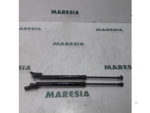 Used Set of tailgate gas struts Citroen C4 Aircross (BU) 1.6 HDi 16V 115 AWC Price € 105,00 Margin scheme offered by Maresia Parts