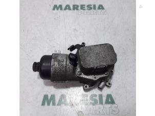 Used Oil filter holder Peugeot 207 CC (WB) 1.6 HDiF 16V Price € 60,00 Margin scheme offered by Maresia Parts