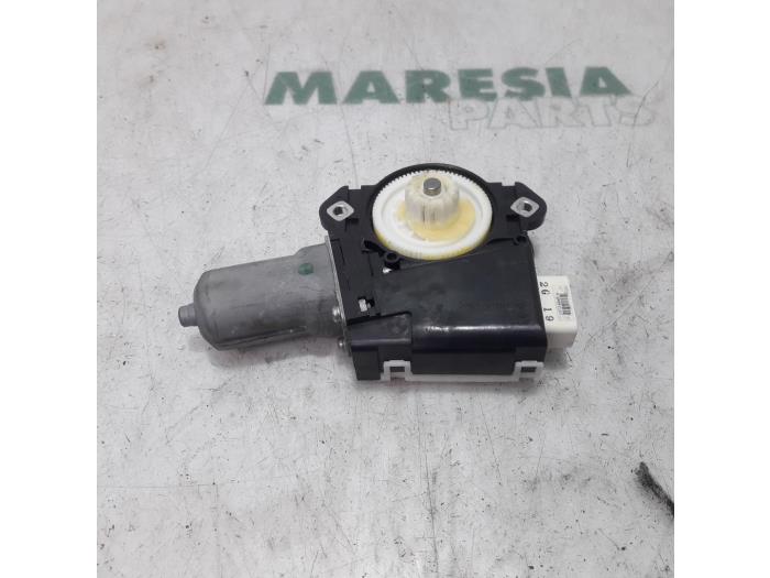 Używane Silnik szyberdachu Citroen C4 Aircross (BU) 1.6 HDi 16V 115 AWC Cena € 157,50 Procedura marży oferowane przez Maresia Parts