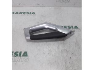 Used Handle Peugeot 3008 I (0U/HU) 1.6 HDiF 16V Price € 35,00 Margin scheme offered by Maresia Parts