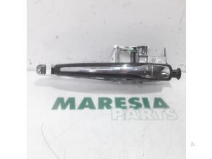 Gebrauchte Türgriff 4-türig links hinten Citroen C3 Picasso (SH) 1.6 16V VTI 120 Preis € 25,00 Margenregelung angeboten von Maresia Parts