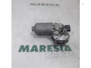 Usagé Moteur essuie-glace avant Fiat 500X (334) 1.6 E-torq 16V Prix € 90,00 Règlement à la marge proposé par Maresia Parts