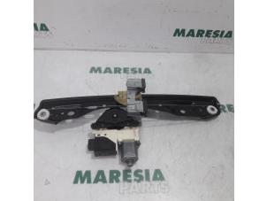 Used Window mechanism 4-door, front right Fiat 500X (334) 1.6 E-torq 16V Price € 65,00 Margin scheme offered by Maresia Parts
