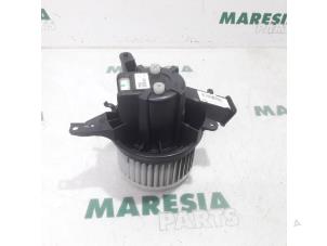 Gebrauchte Heizung Belüftungsmotor Fiat 500X (334) 1.6 E-torq 16V Preis € 50,00 Margenregelung angeboten von Maresia Parts