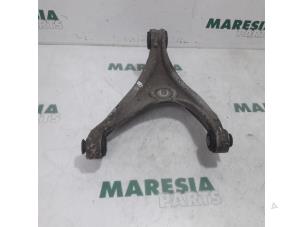 Used Rear wishbone, right Citroen C6 (TD) 2.7 HDiF V6 24V Price € 90,00 Margin scheme offered by Maresia Parts