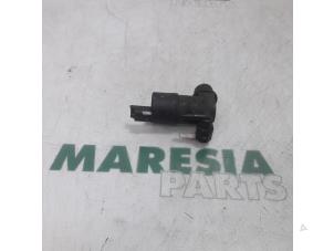 Gebrauchte Scheibensprüherpumpe vorne Citroen C3 Picasso (SH) 1.4 16V VTI 95 Preis € 10,00 Margenregelung angeboten von Maresia Parts