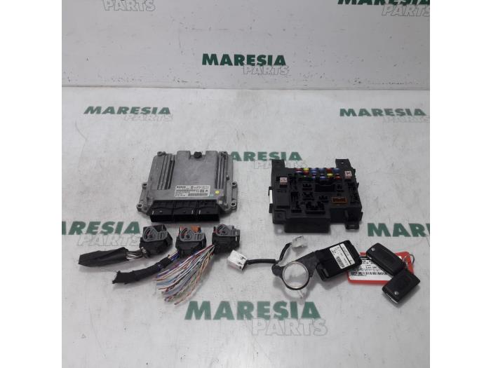 Used Engine management computer Citroen C-Crosser 2.2 HDiF 16V Price € 250,00 Margin scheme offered by Maresia Parts