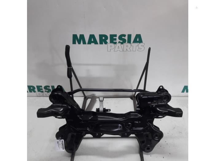 Begagnade Underram Peugeot 2008 (CU) 1.2 Vti 12V PureTech 82 Pris € 70,00 Marginaltabell erbjuds av Maresia Parts