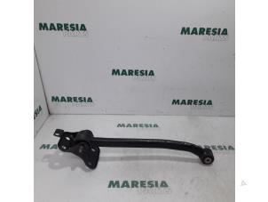 Used Rear lower wishbone, left Fiat 500X (334) 1.6 E-torq 16V Price € 50,00 Margin scheme offered by Maresia Parts