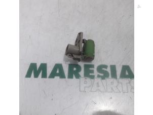 Usagé Résistance ventilateur Alfa Romeo Giulietta (940) 1.6 JTDm 16V Prix € 15,00 Règlement à la marge proposé par Maresia Parts
