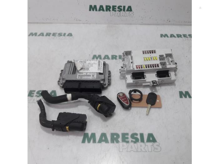 Used Engine management computer Alfa Romeo Giulietta (940) 1.6 JTDm 16V Price € 275,00 Margin scheme offered by Maresia Parts