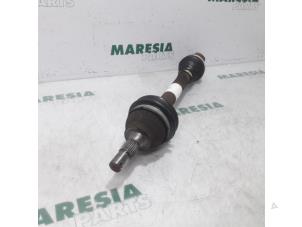 Usagé Arbre de transmission avant gauche Peugeot 5008 I (0A/0E) 1.6 HDiF 16V Prix € 34,00 Règlement à la marge proposé par Maresia Parts