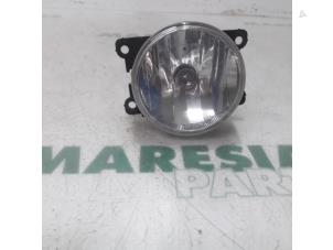Used Fog light, front left Peugeot 5008 I (0A/0E) 1.6 HDiF 16V Price € 10,00 Margin scheme offered by Maresia Parts