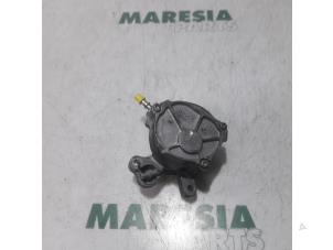Used Vacuum pump (diesel) Fiat Scudo (270) 2.0 D Multijet Price € 60,50 Inclusive VAT offered by Maresia Parts
