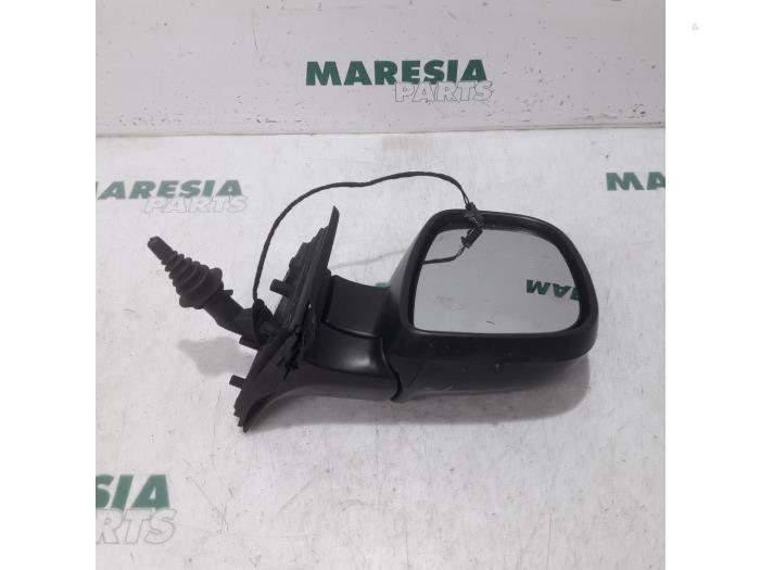 Wing mirror, right from a Peugeot Partner (GC/GF/GG/GJ/GK) 1.6 BlueHDI 75 2016