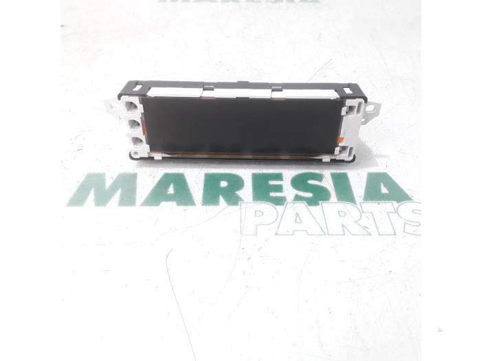 Begagnade Innerdisplay Peugeot Partner (GC/GF/GG/GJ/GK) 1.6 BlueHDI 75 Pris € 30,00 Marginaltabell erbjuds av Maresia Parts