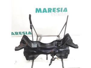 Usagé Faux châssis Peugeot 206 CC (2D) 1.6 16V Prix € 49,99 Règlement à la marge proposé par Maresia Parts