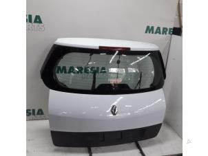 Usagé Hayon arrière Renault Scénic II (JM) 1.6 16V Prix € 150,00 Règlement à la marge proposé par Maresia Parts