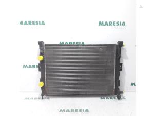 Used Radiator Renault Scénic II (JM) 1.6 16V Price € 35,00 Margin scheme offered by Maresia Parts