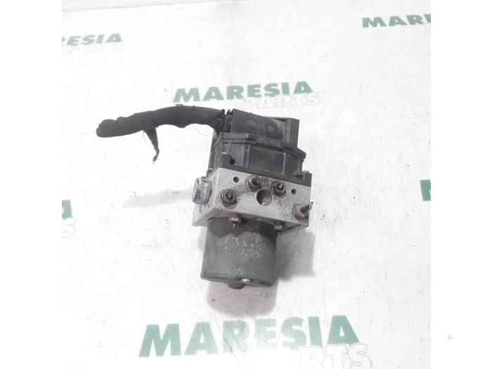 Used ABS pump Fiat Stilo MW (192C) 1.6 16V Price € 75,00 Margin scheme offered by Maresia Parts