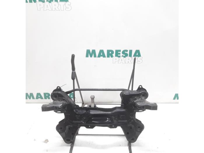 Begagnade Underram Peugeot 208 I (CA/CC/CK/CL) 1.2 Vti 12V PureTech 82 Pris € 131,25 Marginaltabell erbjuds av Maresia Parts