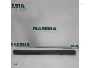 Used Rear bumper component, central Fiat Ducato (250) 2.3 D 120 Multijet Price € 60,50 Inclusive VAT offered by Maresia Parts