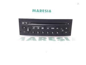 Used Radio CD player Peugeot 1007 (KM) 1.6 GTI,Gentry 16V Price € 55,00 Margin scheme offered by Maresia Parts