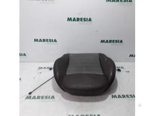 Usagé Revêtement siège gauche Fiat 500 (312) 1.3 MJTD 16V Prix € 50,00 Règlement à la marge proposé par Maresia Parts