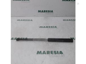Used Set of tailgate gas struts Citroen C4 Berline (LC) 1.6 16V VTi 120 Price € 25,00 Margin scheme offered by Maresia Parts