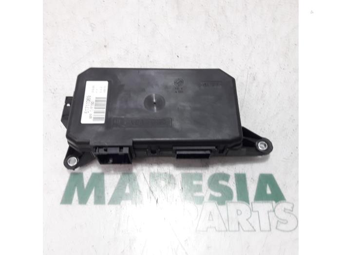 Usagé Ordinateur divers Fiat Stilo (192A/B) 1.6 16V 3-Drs. Prix € 35,00 Règlement à la marge proposé par Maresia Parts