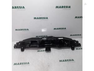 Używane Plyta zamka przedniego Citroen Jumper (U9) 2.2 HDi 110 Euro 5 Cena € 60,50 Z VAT oferowane przez Maresia Parts