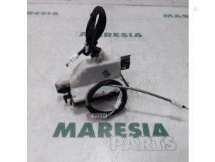 Used Rear door mechanism 4-door, right Citroen C4 Berline (NC) 1.6 16V VTi Price € 45,00 Margin scheme offered by Maresia Parts