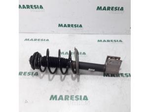 Used Front shock absorber rod, left Citroen C4 Berline (NC) 1.6 16V VTi Price € 50,00 Margin scheme offered by Maresia Parts