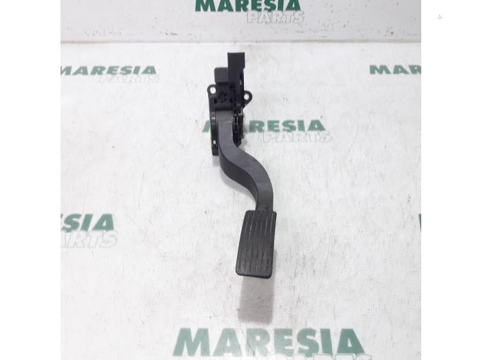 Begagnade Gaspedalsensor Fiat Ducato (250) 2.2 D 100 Multijet Euro 4 Pris € 50,00 Marginaltabell erbjuds av Maresia Parts