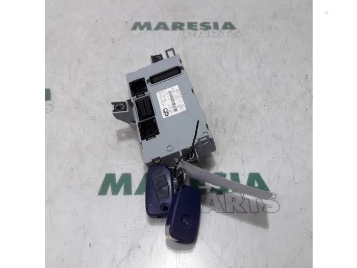 Usagé Ordinateur divers Fiat Stilo MW (192C) 1.6 16V Prix € 105,00 Règlement à la marge proposé par Maresia Parts