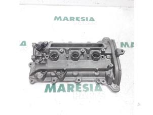 Used Rocker cover Renault Twingo III (AH) 1.0 SCe 70 12V Price € 90,00 Margin scheme offered by Maresia Parts