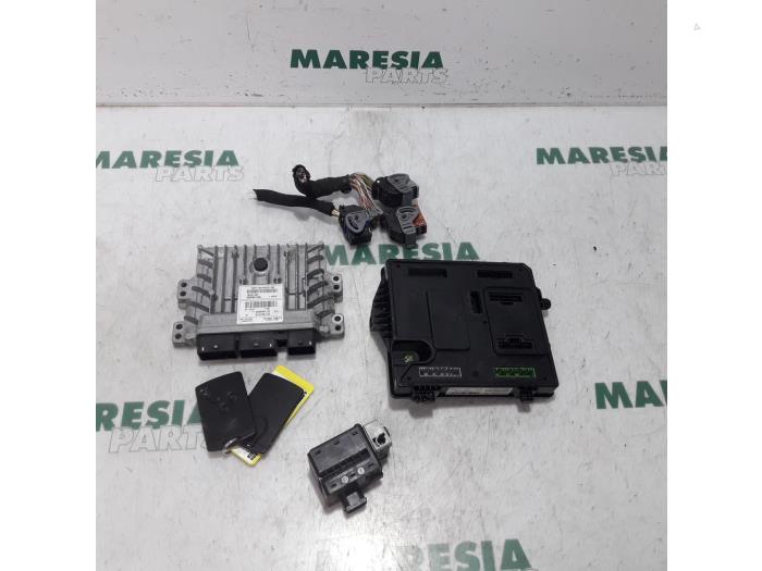 Used Engine management computer Renault Megane III Grandtour (KZ) 1.5 dCi 90 Price € 215,00 Margin scheme offered by Maresia Parts