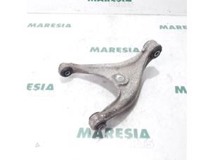Used Rear wishbone, right Citroen C5 III Tourer (RW) 2.0 HDiF 16V Price € 90,00 Margin scheme offered by Maresia Parts
