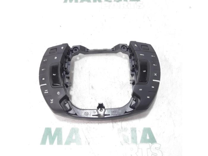 Używane Obsluga tempomatu Citroen C5 III Tourer (RW) 2.0 HDiF 16V Cena € 75,00 Procedura marży oferowane przez Maresia Parts
